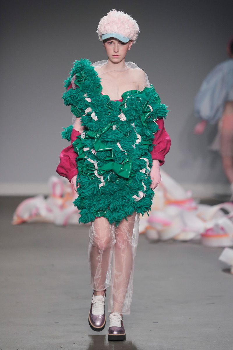 Ajbilou | Rosdorff showing at the Mercedes-Benz Amsterdam Fashion Week - green fuzzy coat