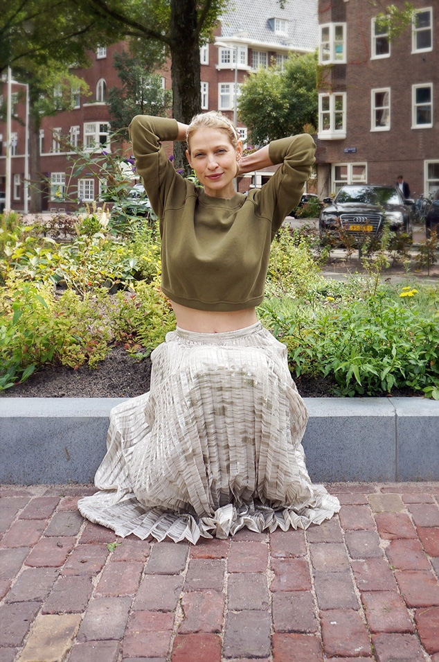 Long summer skirt with a crop-top sweatshirt